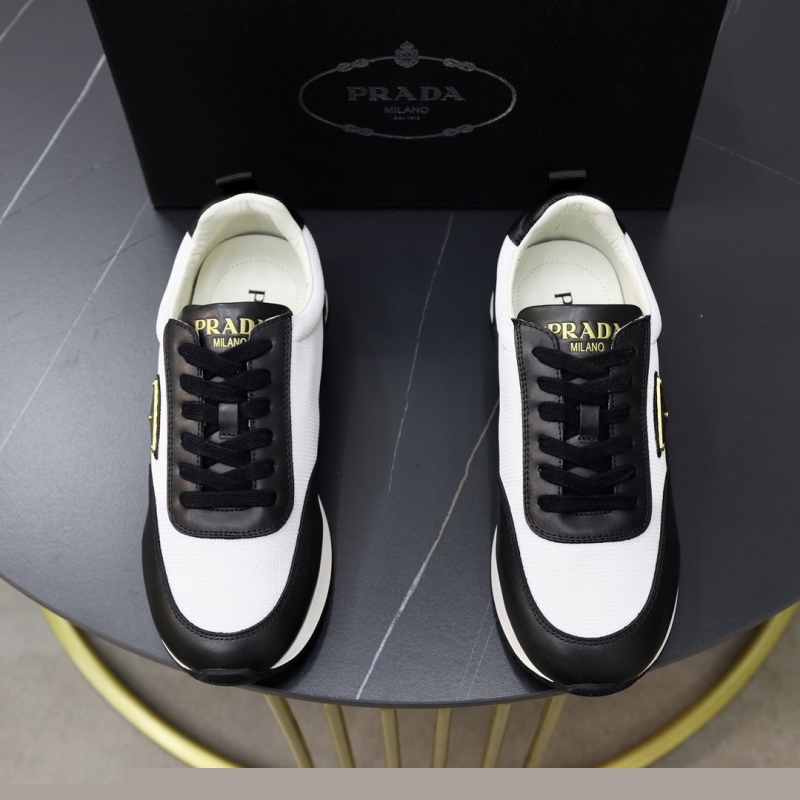 Pra*a casual shoes